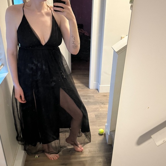 S SHEIN Dress Black With Slits Tulle Like New Never Worn - Picture 3 of 4